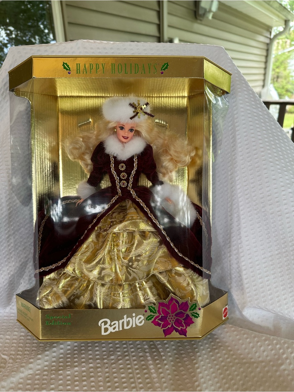 Barbie 1996 Happy Holidays Special Edition New in Box